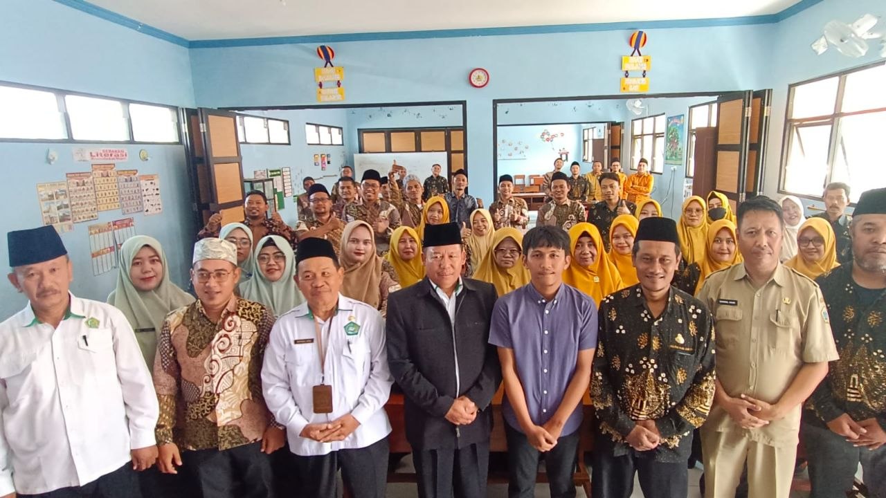 Workshop Akselerasi Kinerja Guru PAI melalui TARBIVA AI: Inovasi Penyusunan Administrasi Pembelajaran yang Cepat, Tepat, dan Bermutu