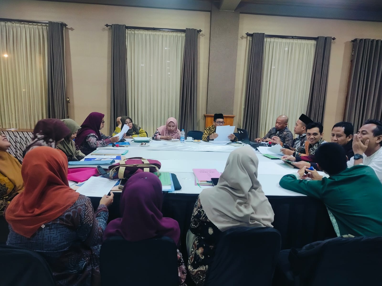 Gelar Review Kurikulum di Trawas, KKMTs 01 &amp; 06 Gresik Targetkan Mutu Kelulusan Siswa Madrasah Meningkat Lebih Kompetitif 